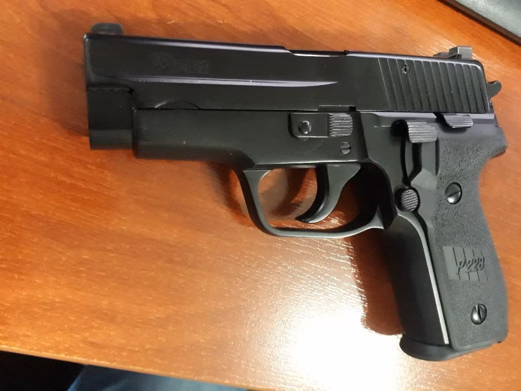 Tasima Ruhsatli Sakarya Sig Sauer p228