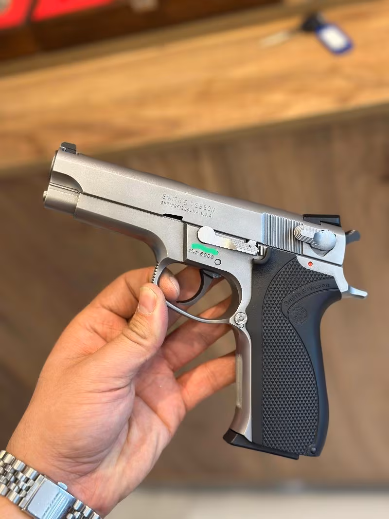 SMİTH WESSON 5906  2 ŞARJÖR HATASIZ SIFIR GİBI