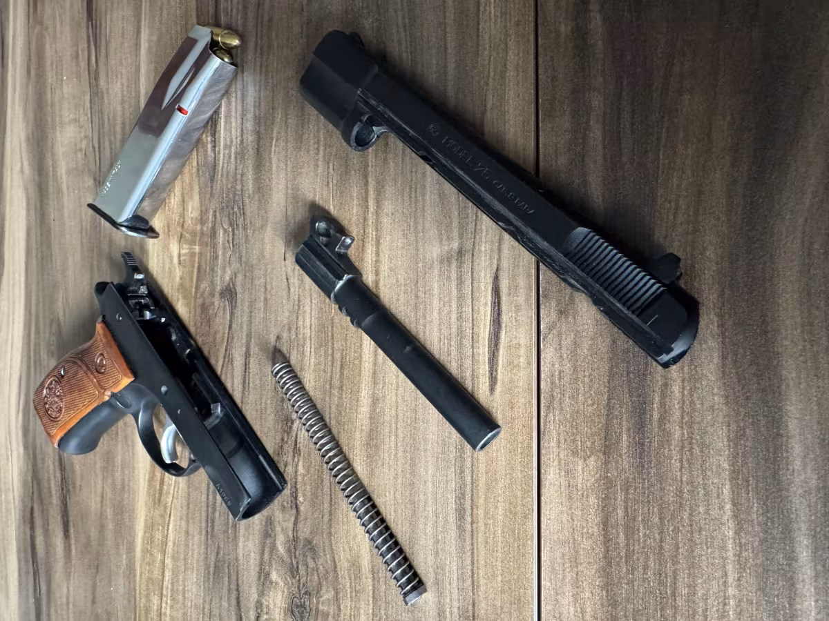 50 FİŞEK BİLE ATILMAMIŞ, SIFIR GİBİ CZ75 B