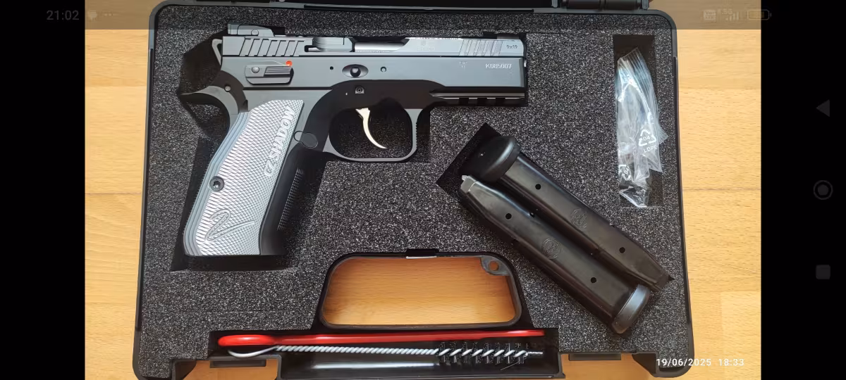 Yargı mensubundan sıfır Glock g9 gen 5 ve Cz shadow2 Compact