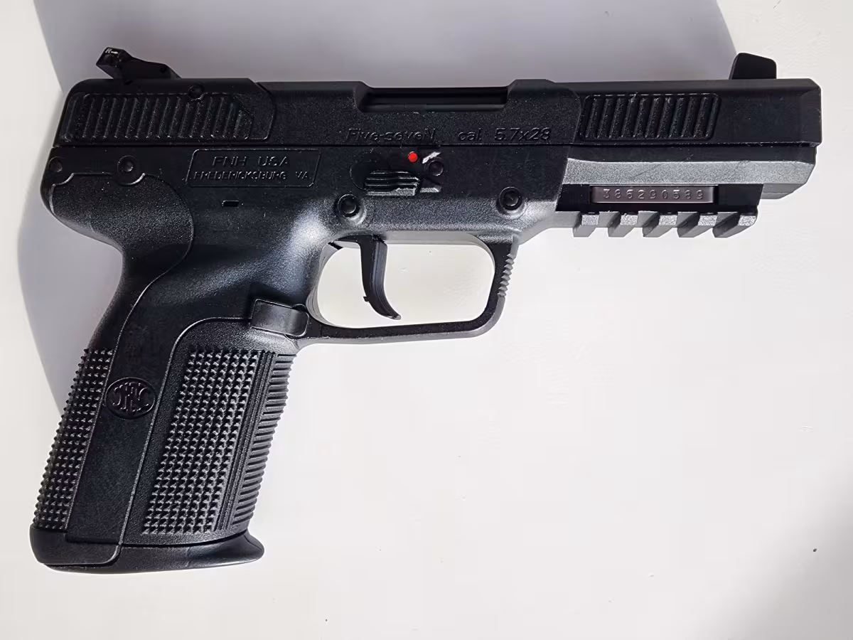 Fabrique Nationale FN Five Seven 5.7mm  SAHİBİNDEN SIFIR