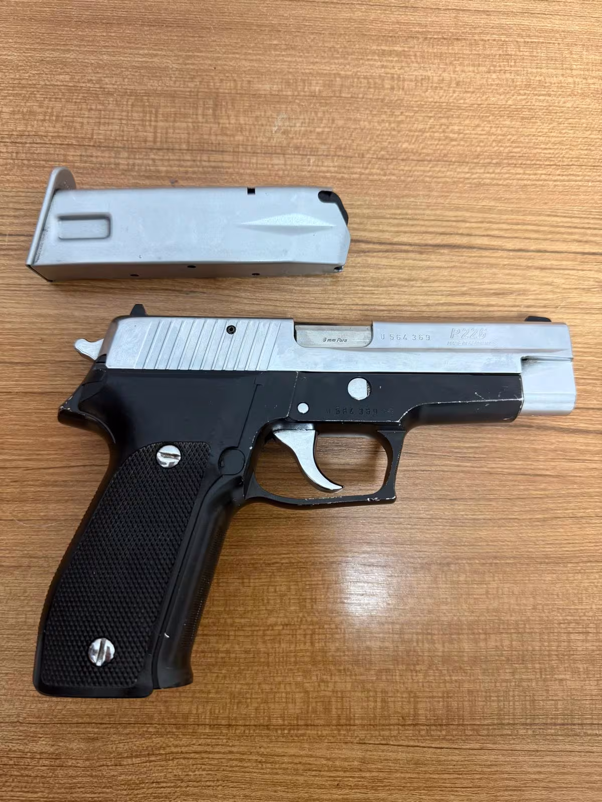 SIG Sauer P226   "MADE IN GERMANY" Gümüş Renkli Sürgü