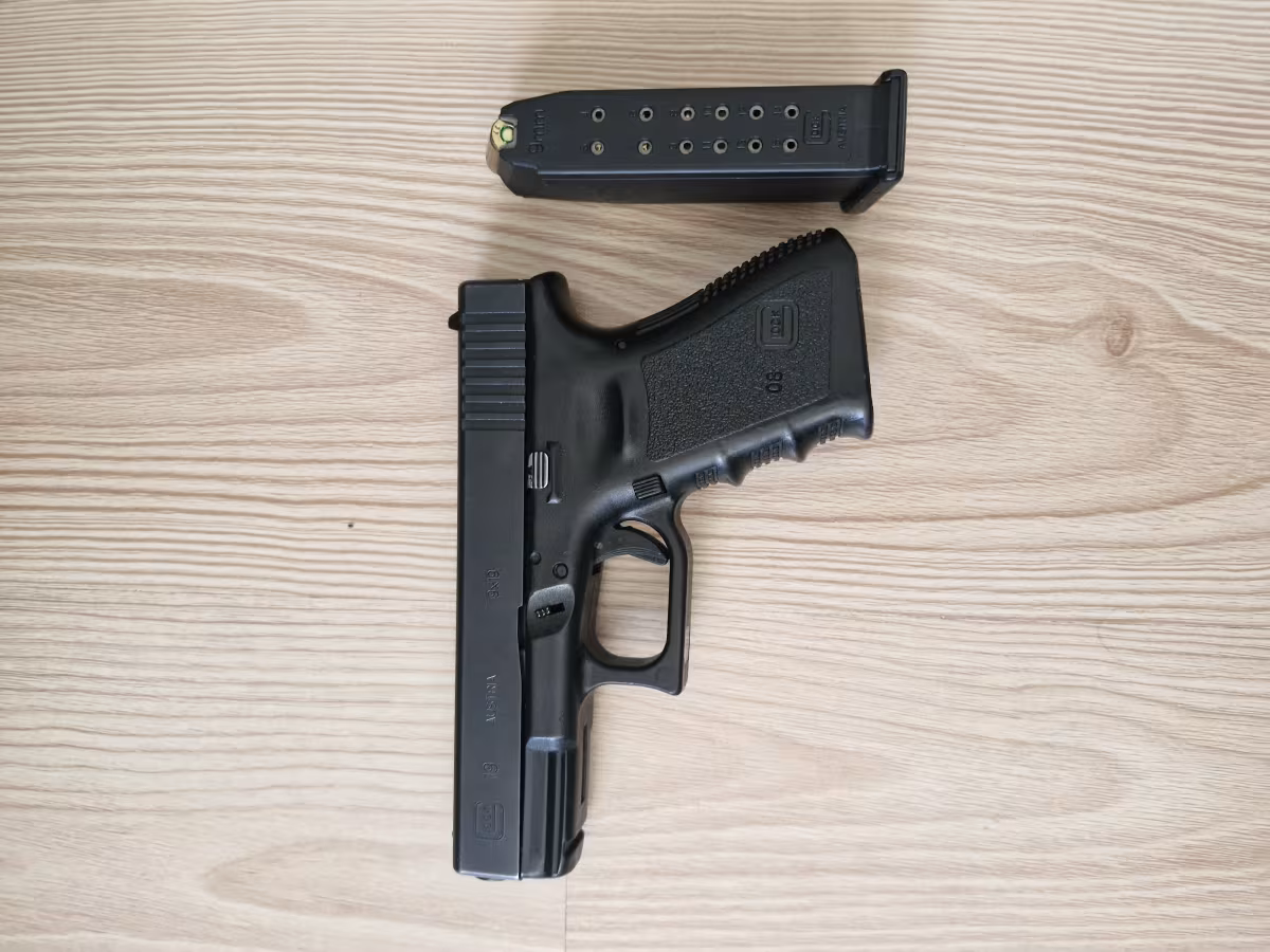 Glock 19