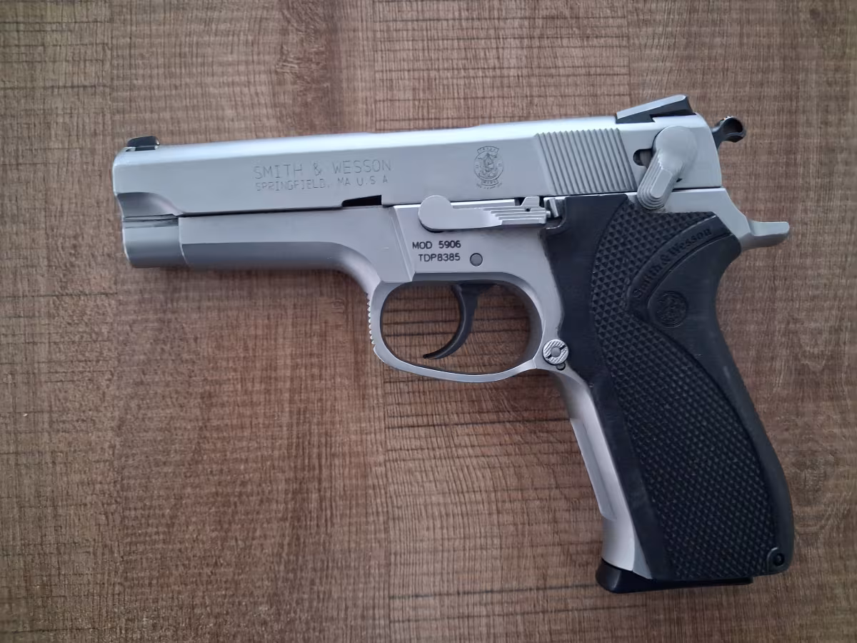 Smit wesson 5906 çok temiz kullanılmış