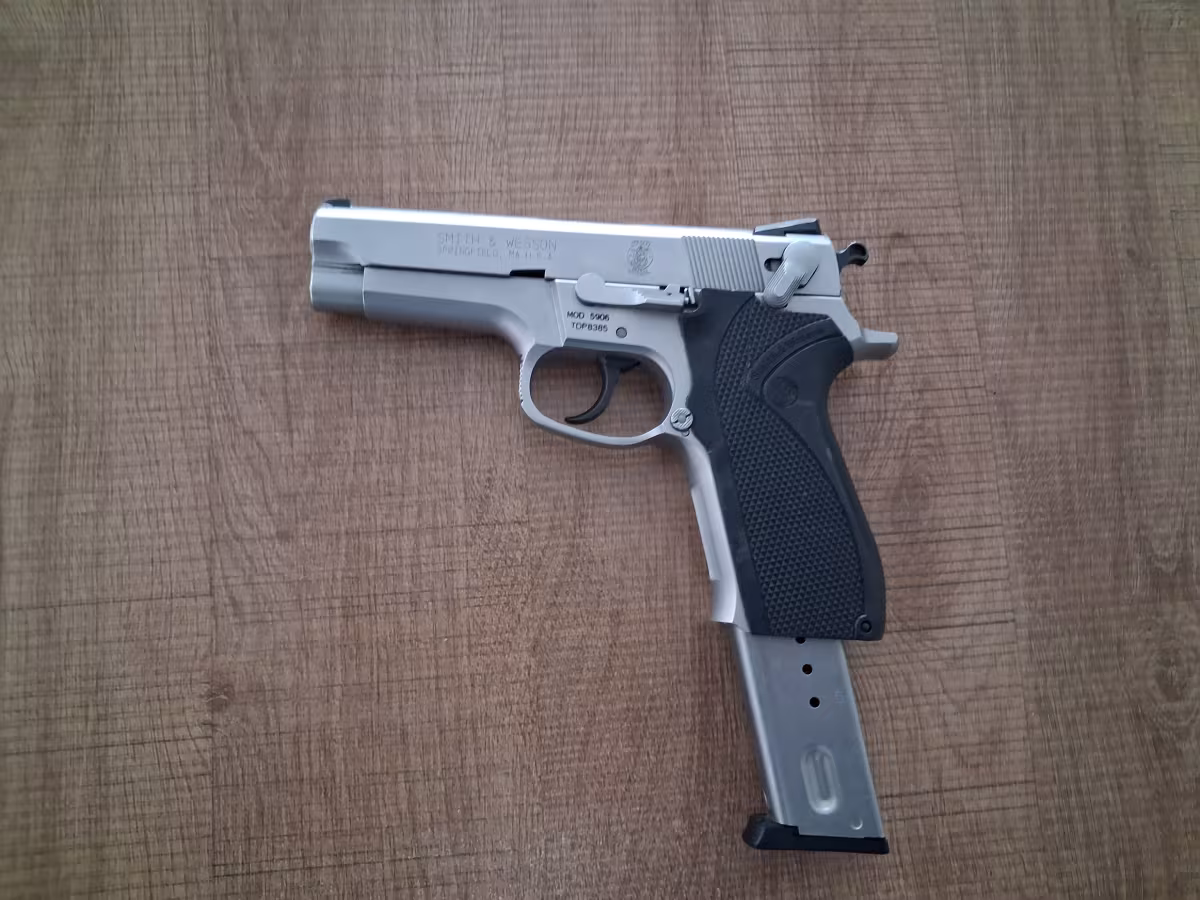 Smit wesson 5906 çok temiz kullanılmış