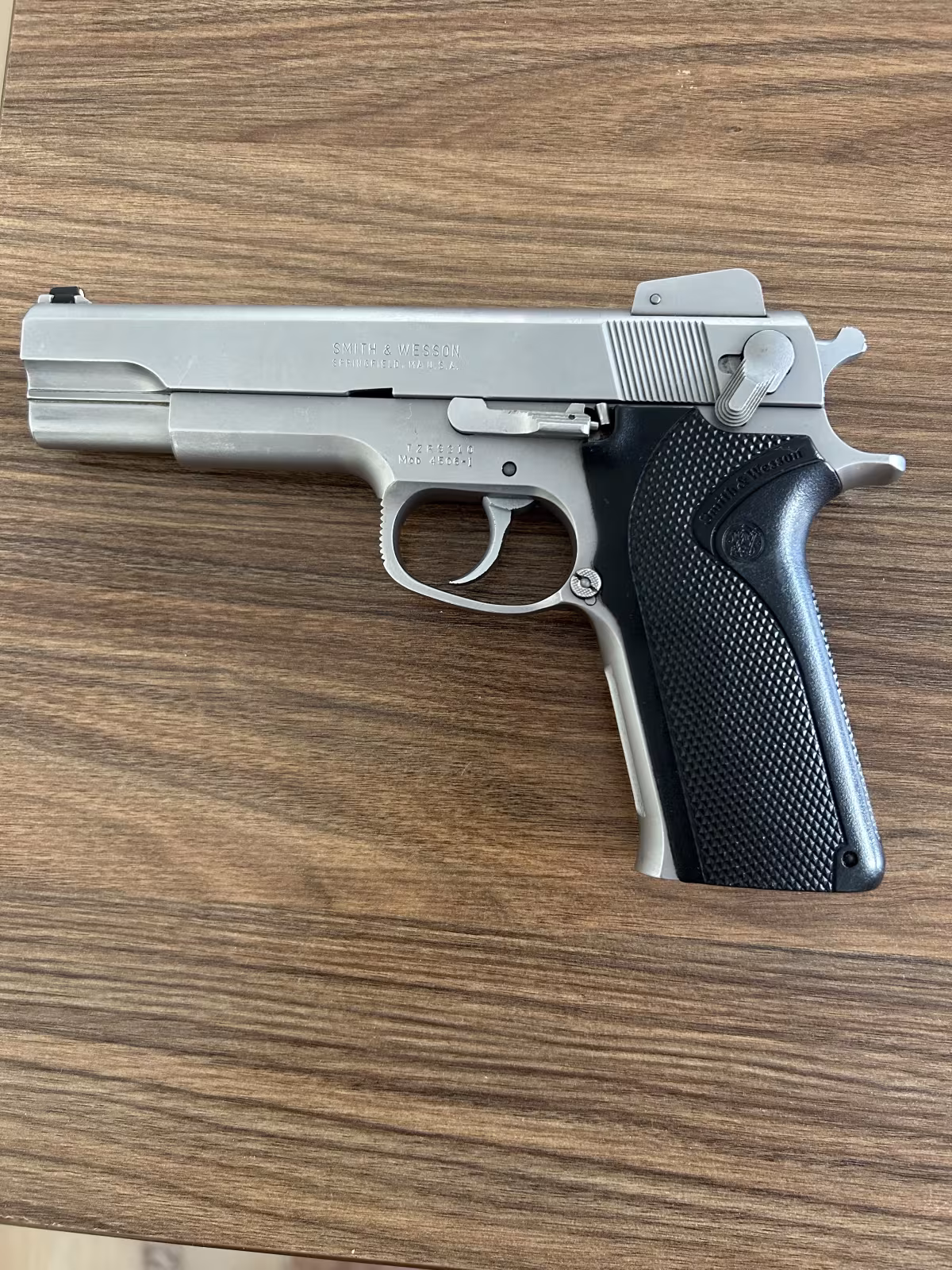 Smith&Wesson 4506-1 45’lik efsane tabanca