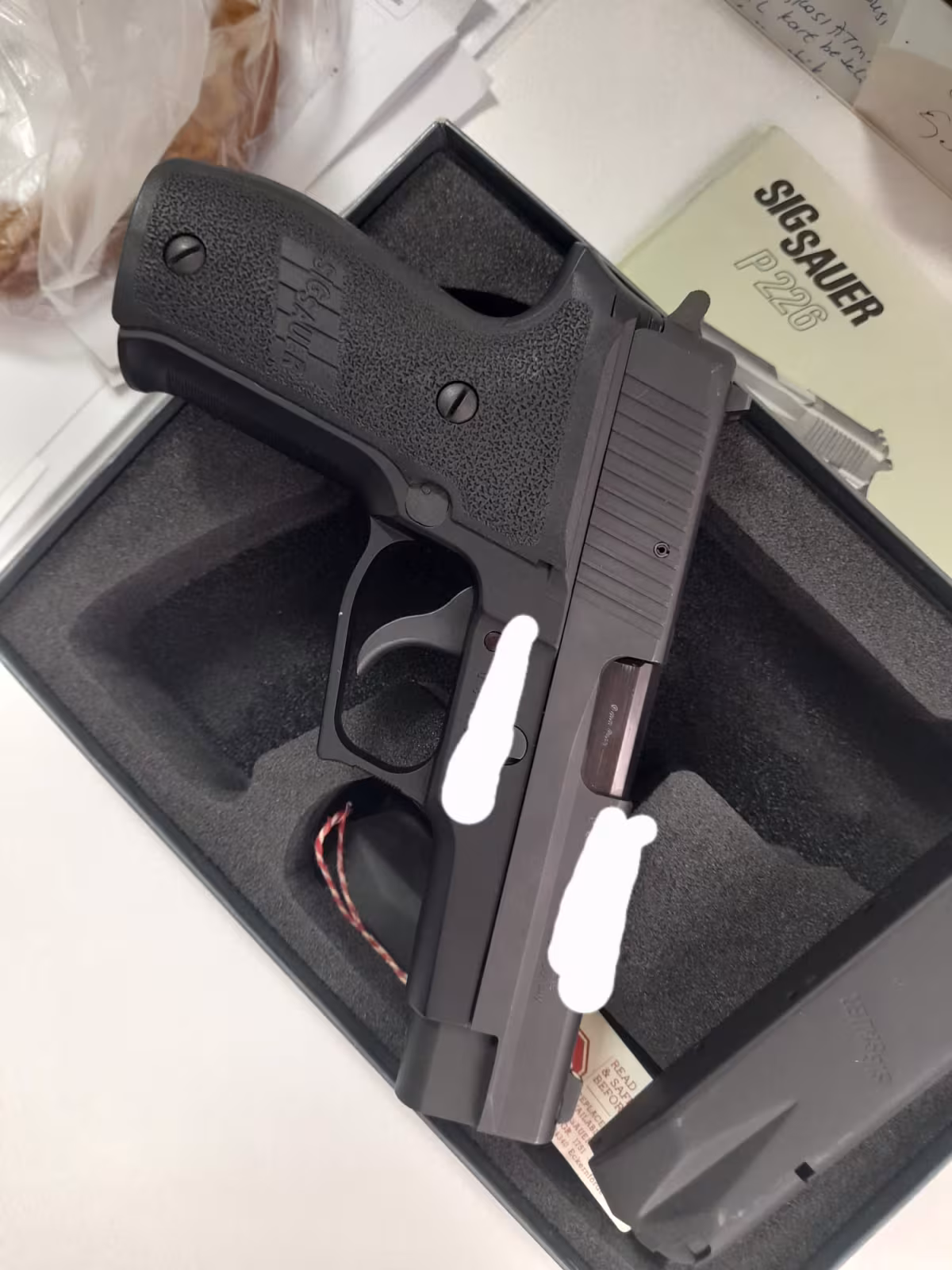P226