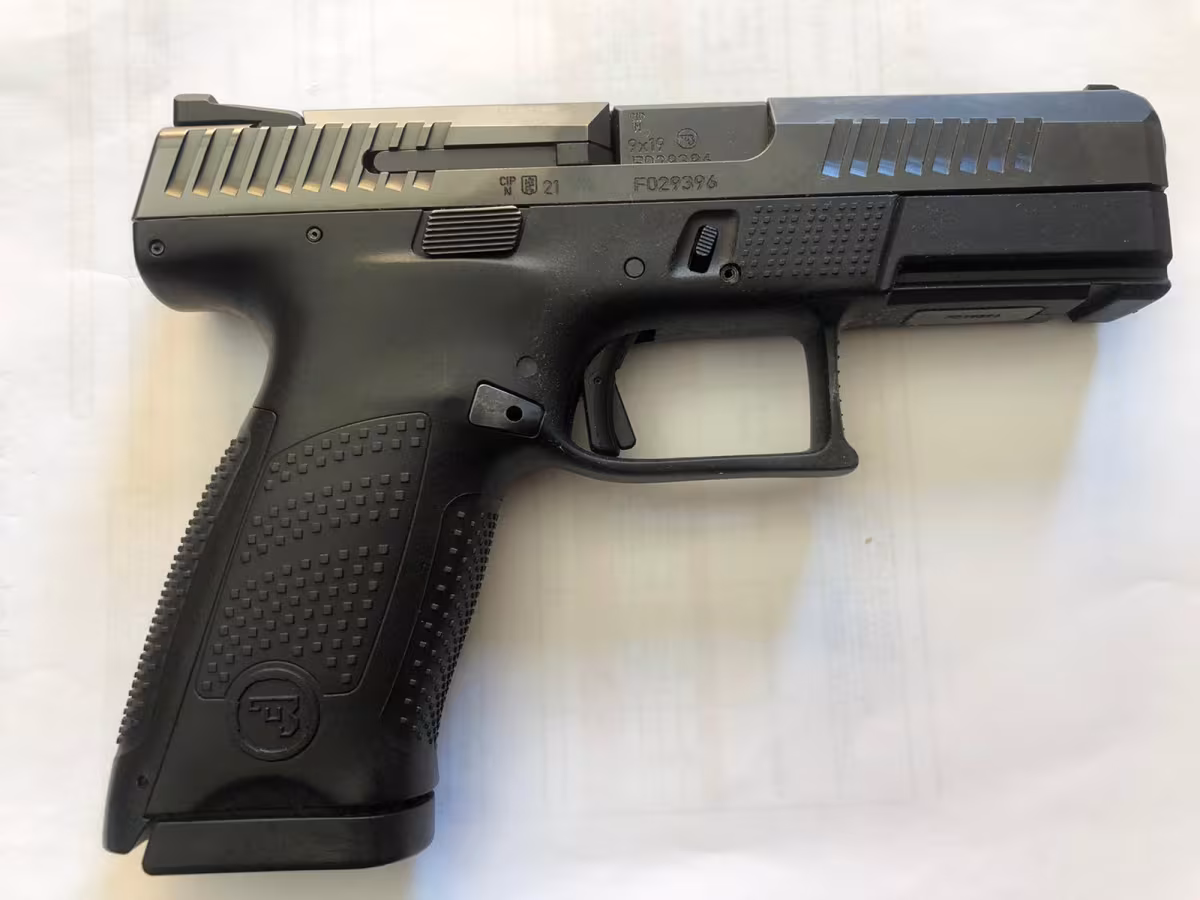 CZ P10 C ORJİNAL BU MODELDE DAHA UCUZU YOK
