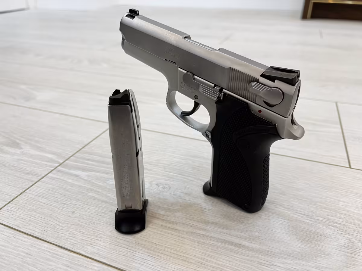 Smithwesson 6906