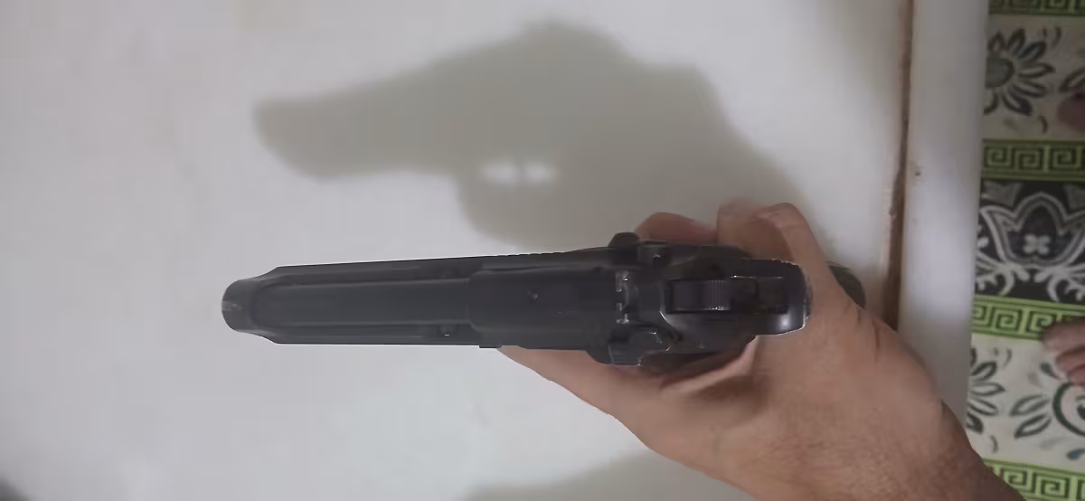 Eski polisden Yavuz 16 compact