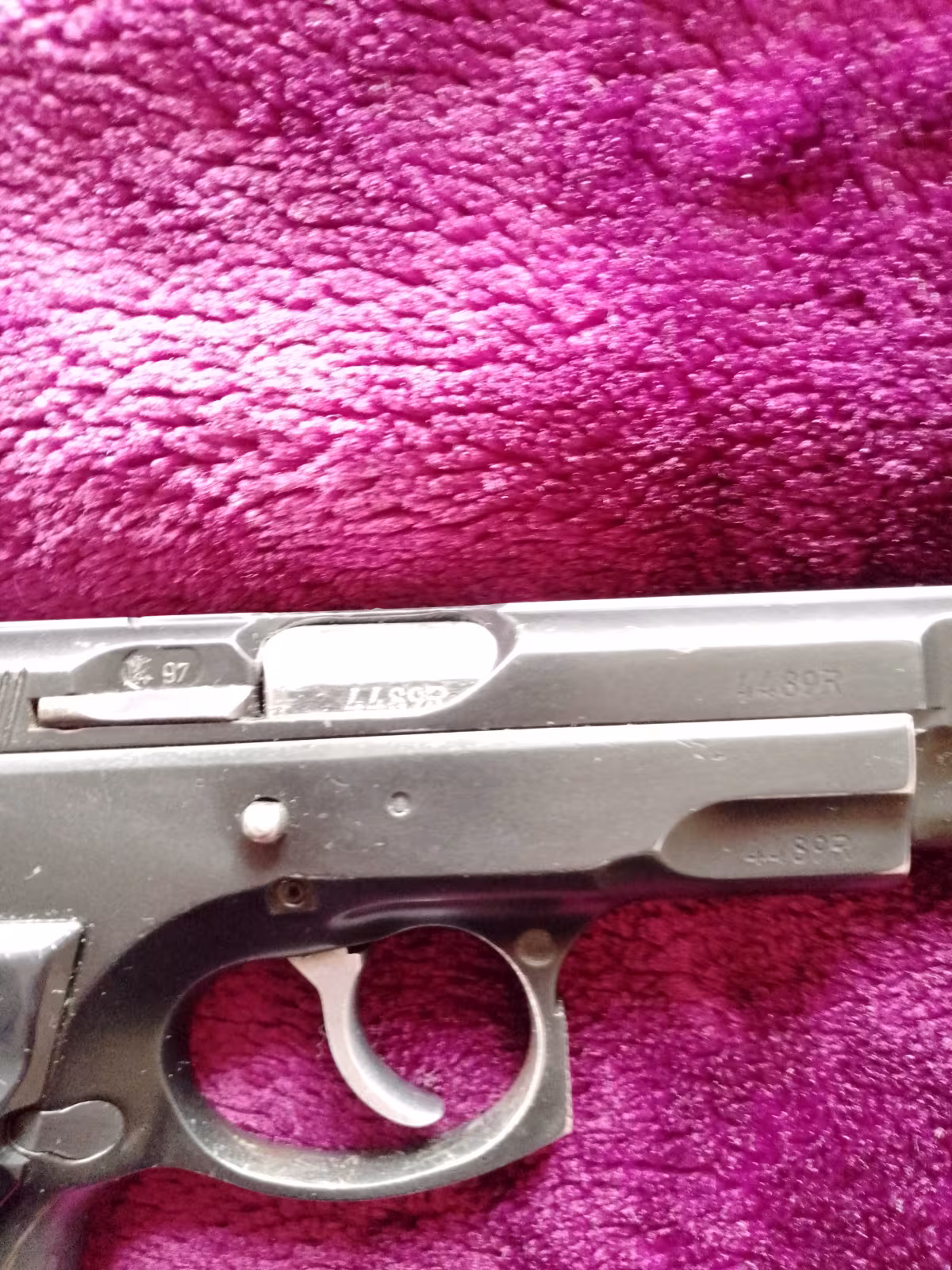 Orijinal haliyle yorgun olmayan CZ75 B