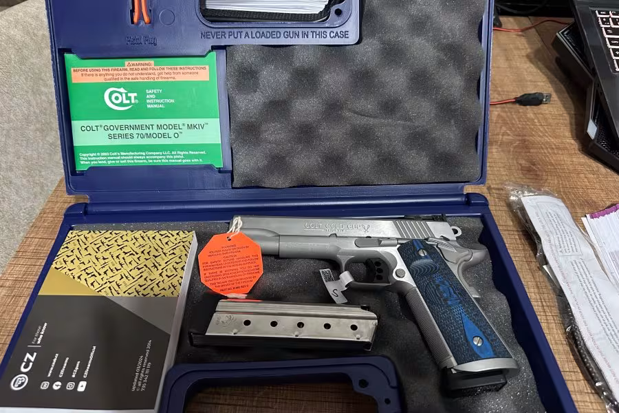Colt Gold Tropy