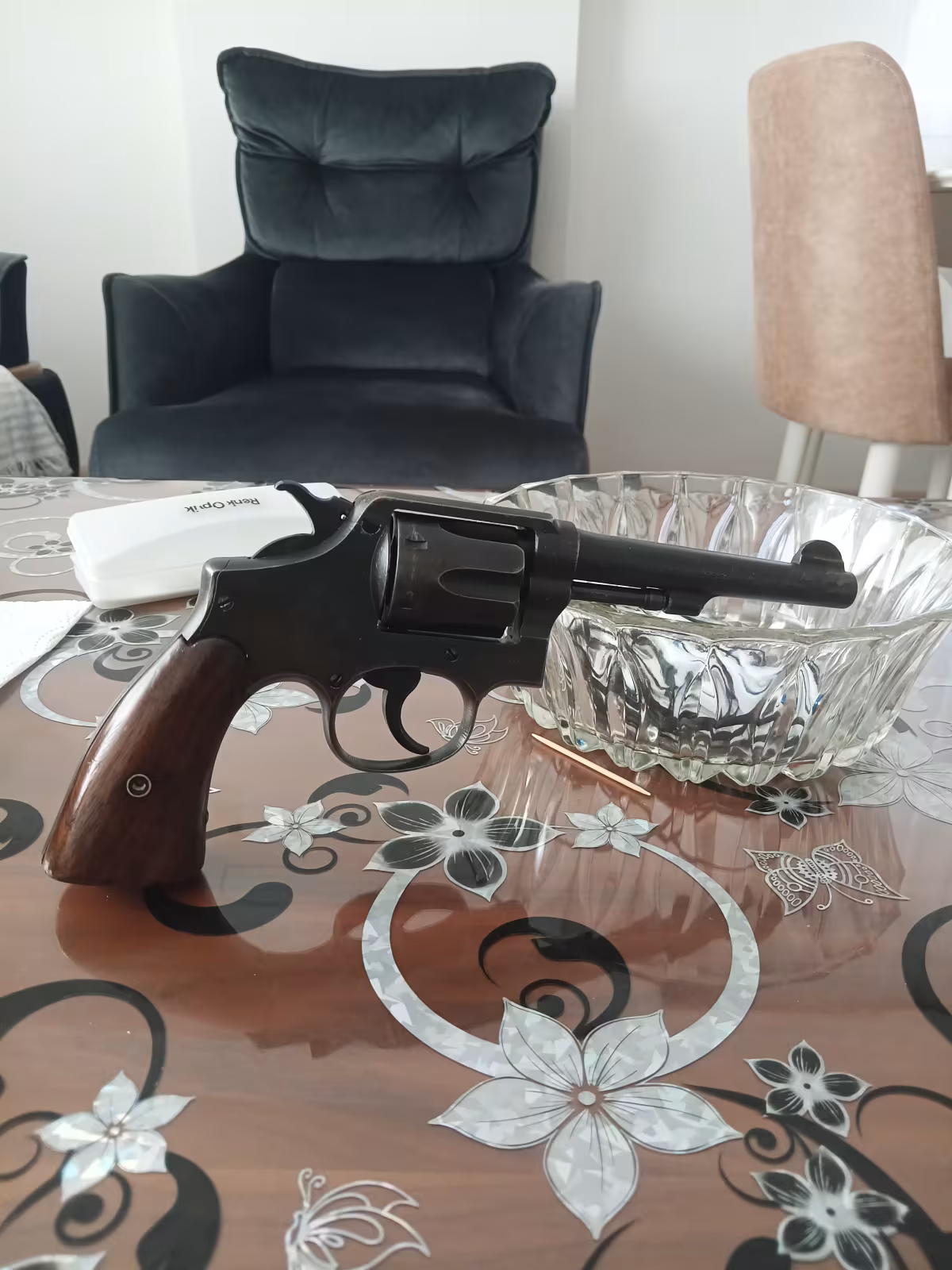 Satılık tabanca ruhsatlı