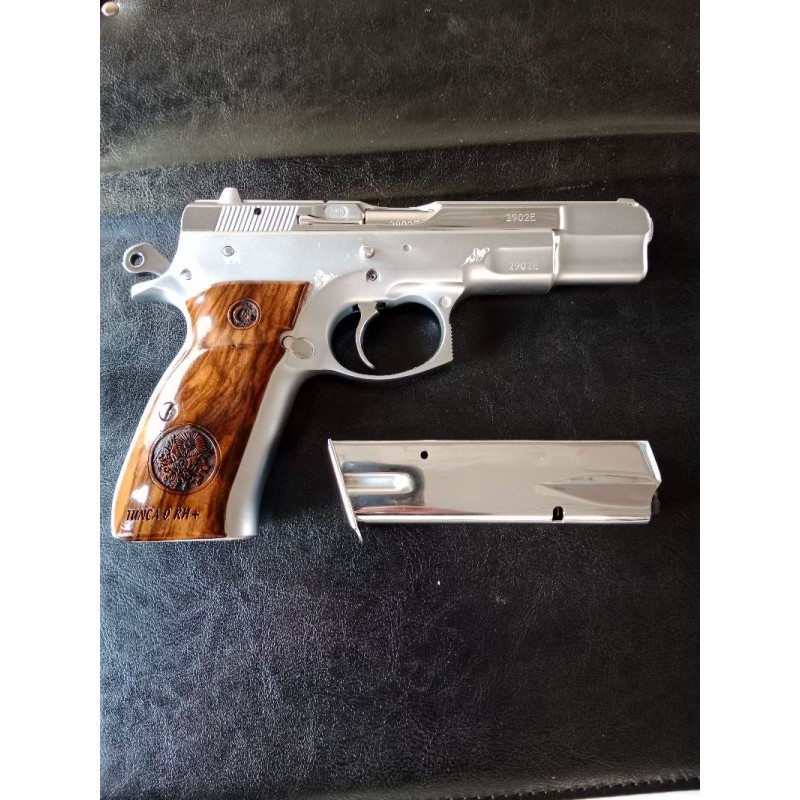Emniyet mensubundan 95 yılı üretimi Cz75