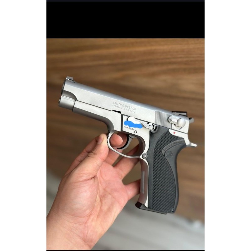 SMİTH WESSON 5906  2 ŞARJÖR HATASIZ SIFIR GİBI