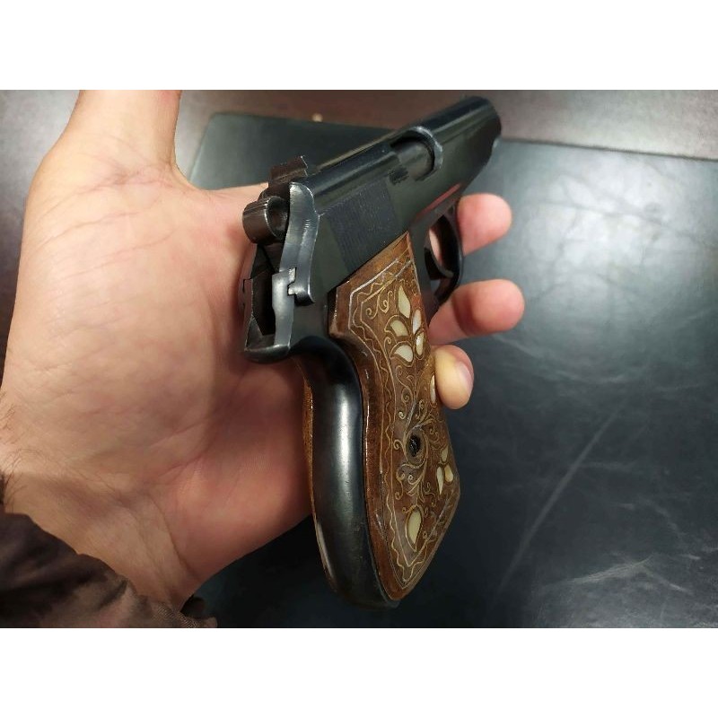 MAUSER