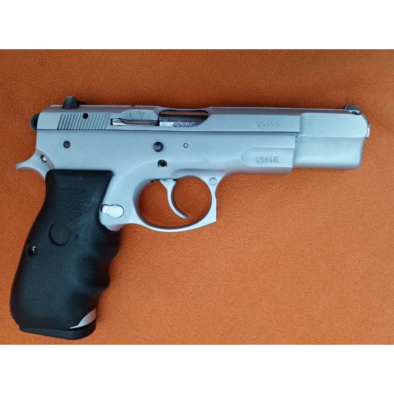 Emekli polisten cz 75