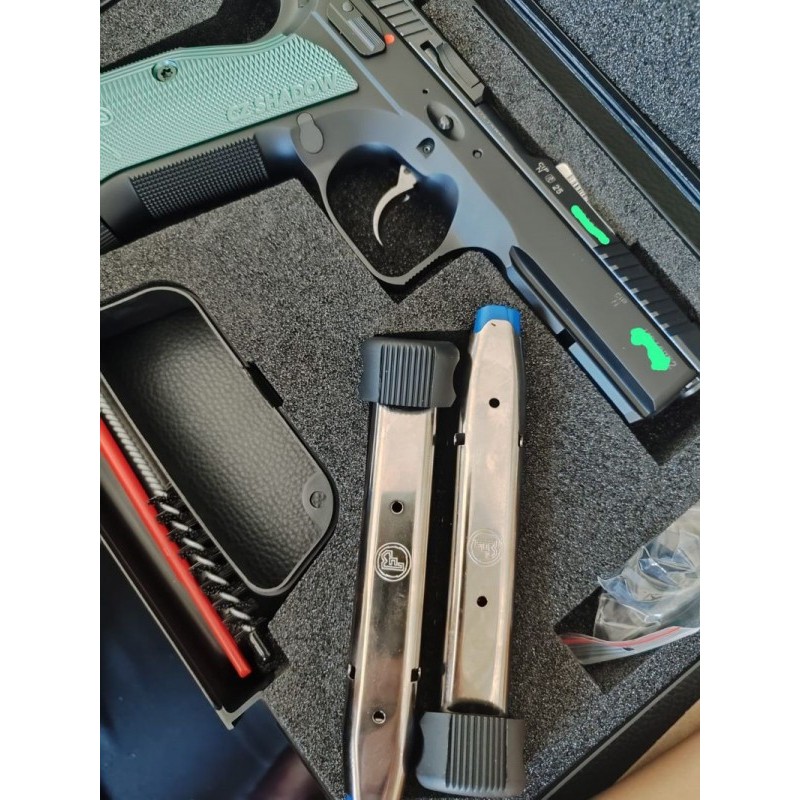 SIFIR KUTUSUNDA CZ SHADOW 2