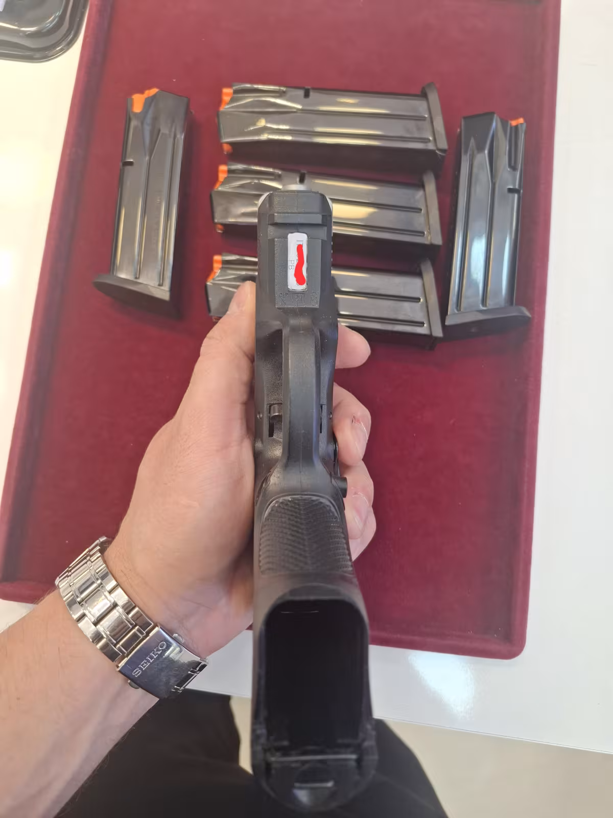 KUYUMCUDAN HİÇ KULANILMAMIŞ BERETTA PX4 STORM 5 ŞARJÖR 15+1