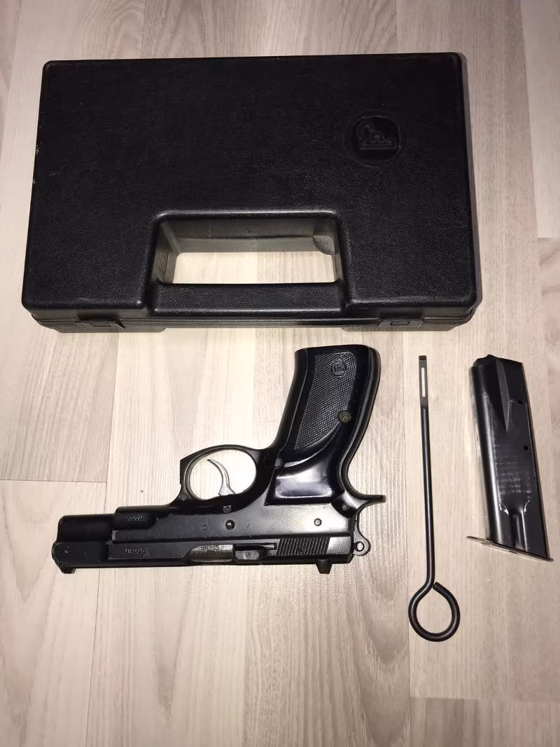 fiyat düştü emekli polis memurundan cz