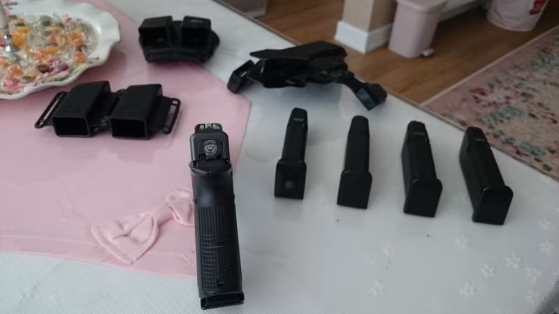 ÖZEL OPERASYONEL DONANIMLI GLOCK 19 ANAHTARLI