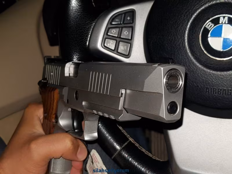 Sig Sauer P226 Xsix Classic