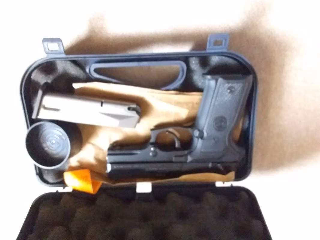 STOEGER COUGAR 8000 FT