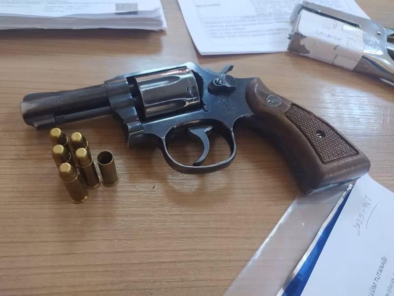 Smith wesson Kamus personelinden Belgeli