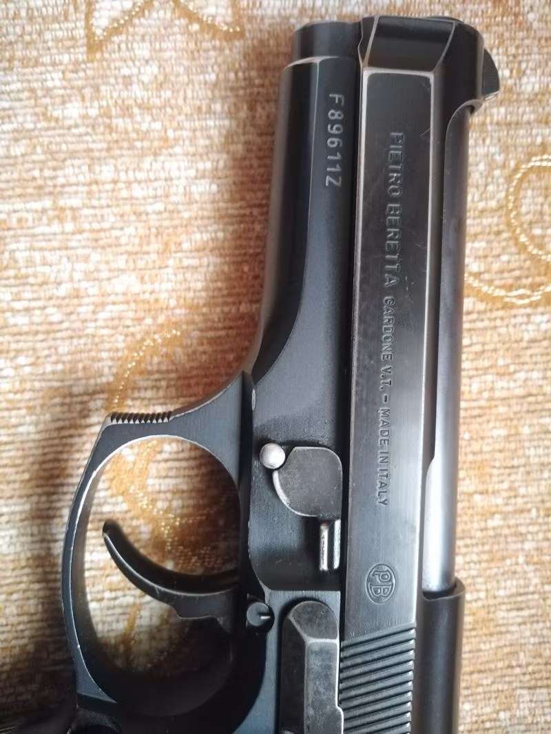 az ve temiz kullanılmış iyi bir silah