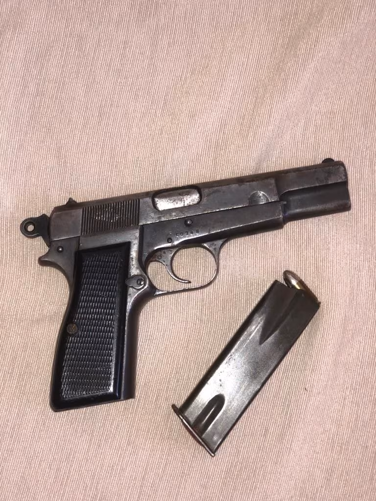 Emekli Polis Memuru ndan Balıklı Browning