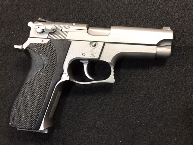 Sıfır Hiç Kullanılmamış Smith Wesson 5906