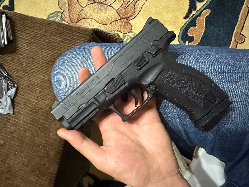 Askeri personelden PX-9