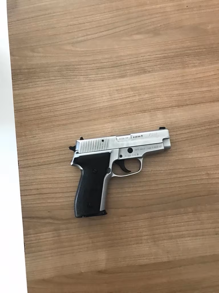 Mke den alinma 2008 model p228 sig sauer