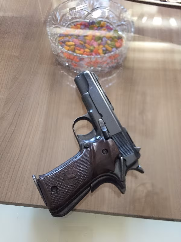 İspanyol llama 7 65 polisten