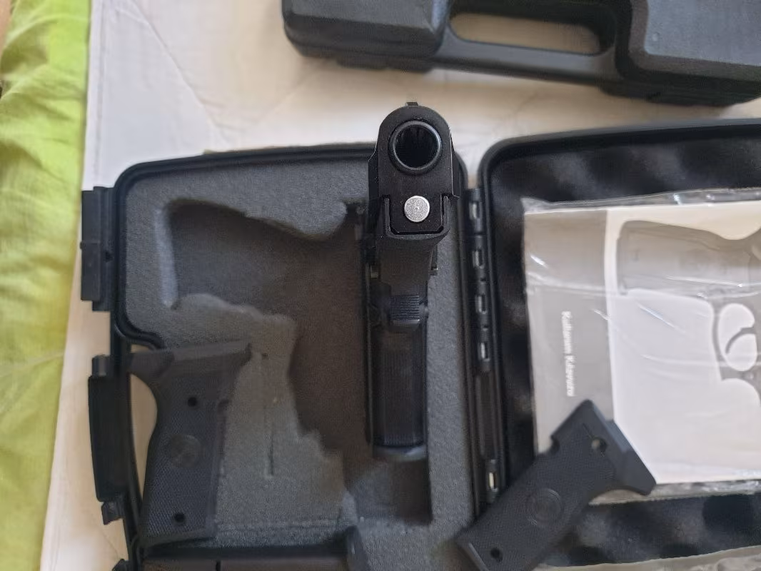 Kamu emeklisinden özel gümüş kabzeli sıfır Stoeger/Cougar 45 ACP