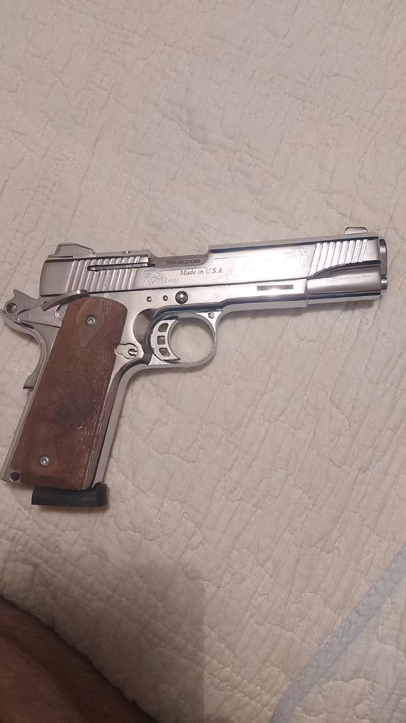 Bir tabanca bir tüfek