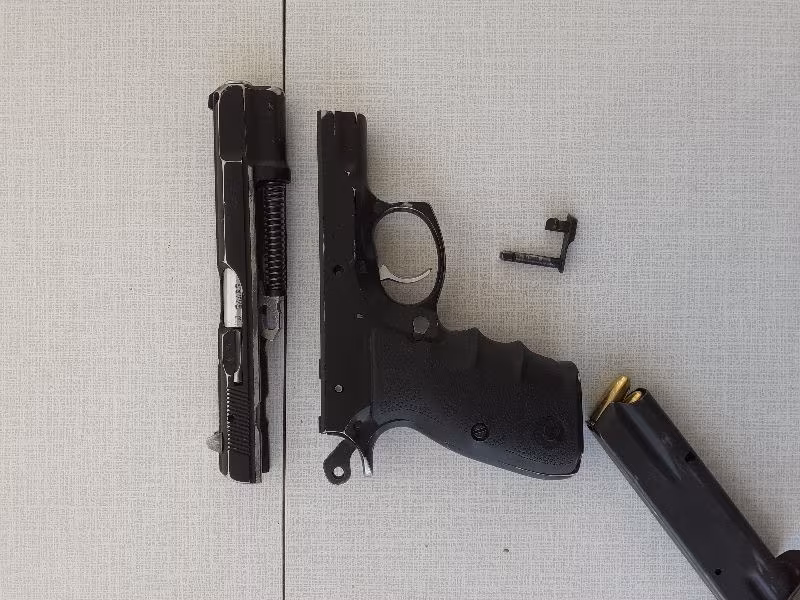 Kaliteli silah arayanlar.