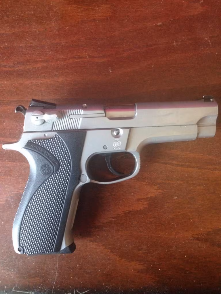 Memurdan taşımalı smith wesson