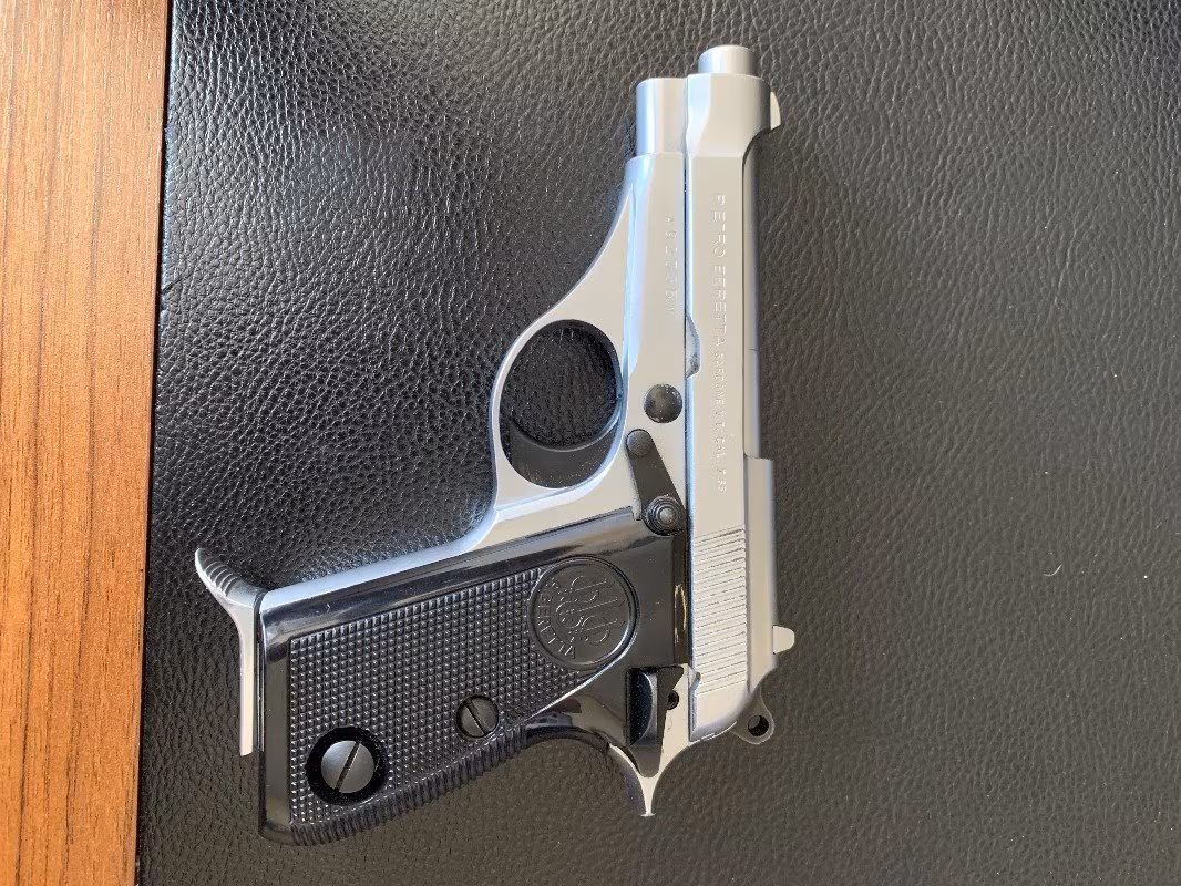 Memurdan Temiz Düğmeli Beretta 7.65 Mod 70