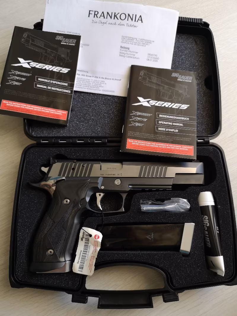 FİYAT DÜŞTÜ?!!!  x six black&white