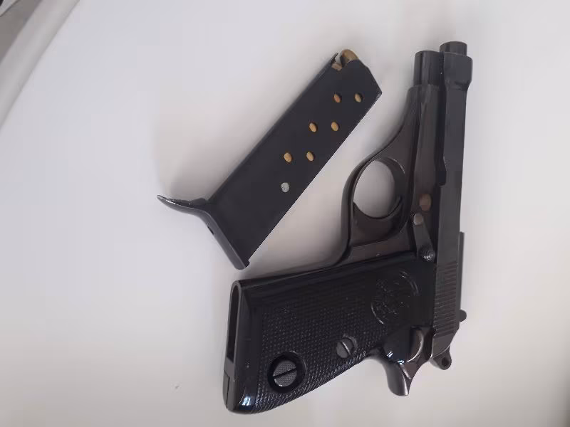 Model 70 Düğmeli Baretta