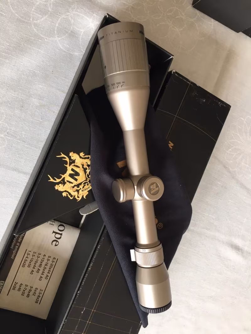 NİKON TİTANIUM YİVLİ TÜFEK DÜRBÜNÜ 3.3-10X44 MESAFE AYARLI  ORJİNAL JAPAN