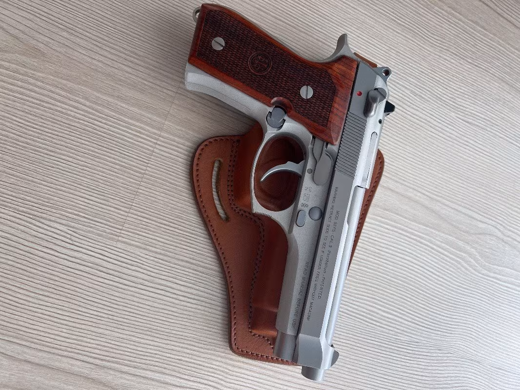 Öğretim Üyesinden Beretta 92 FS Inox