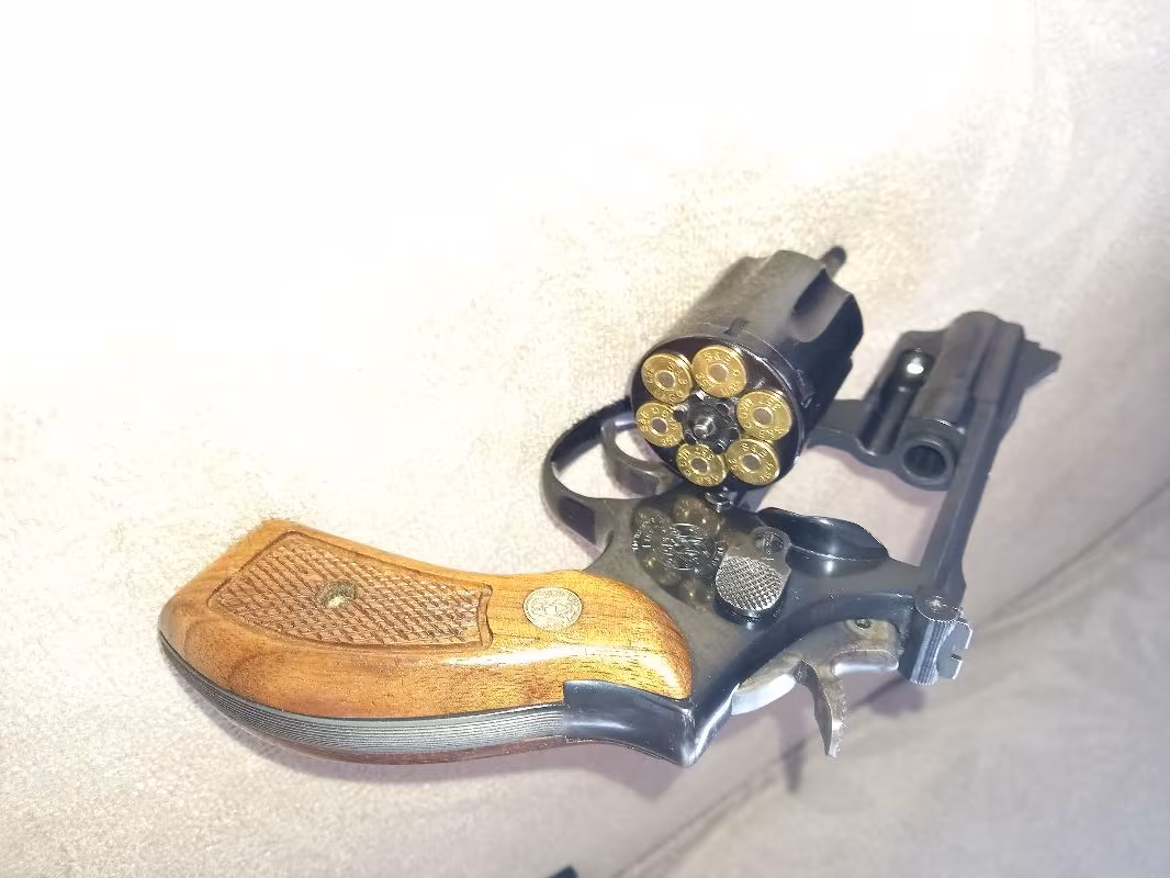 Bulundurma ruhsatlı temiz 357 magnum smith wesson