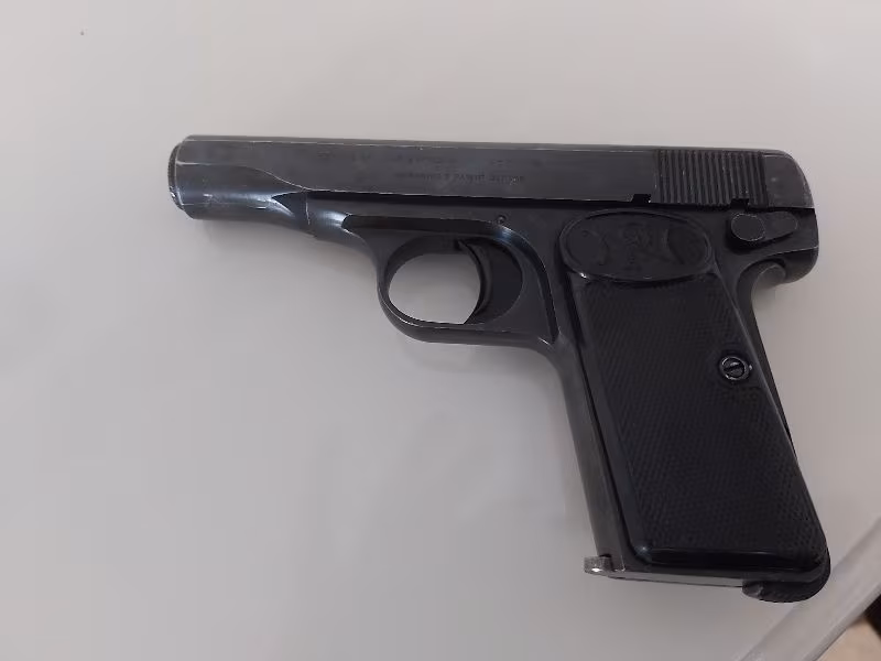 Browning 7.65 FN 1910  Kamu gorevlisinden