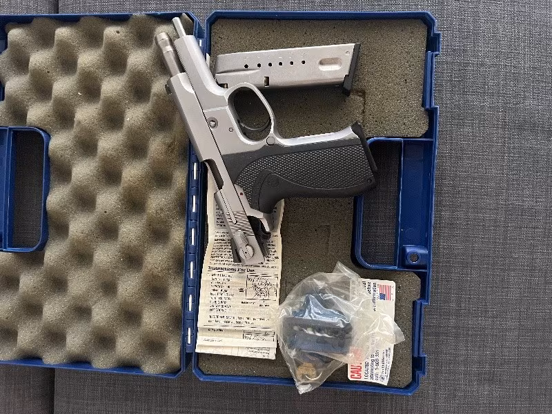 İlk sahibinden Smith & Wesson 5906
