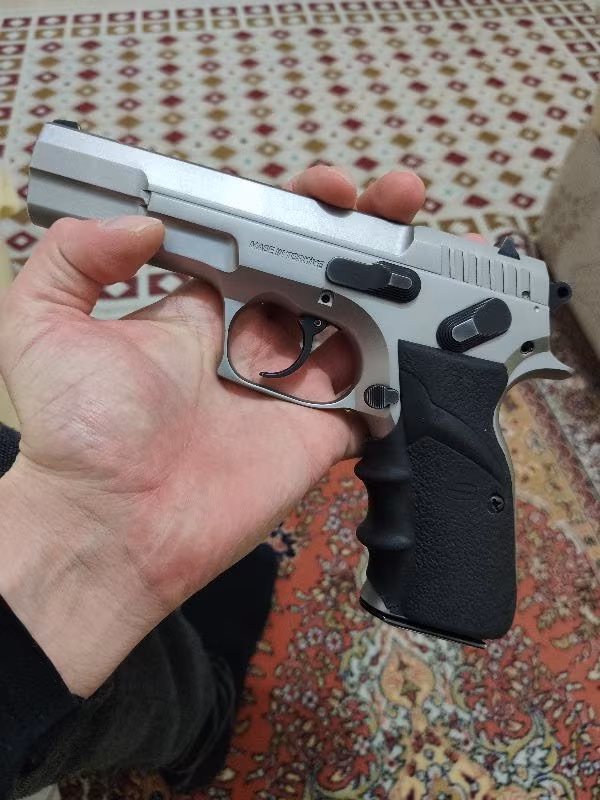 Sarsılmaz k11 mat gri temiz 50 fişek atılmadı