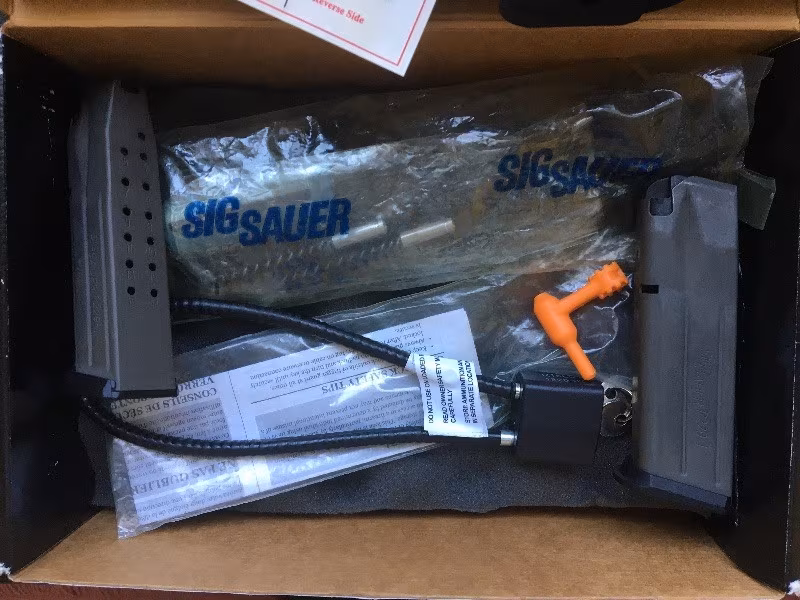 SIFIR KONDİSYONDA SIG SAUER P229