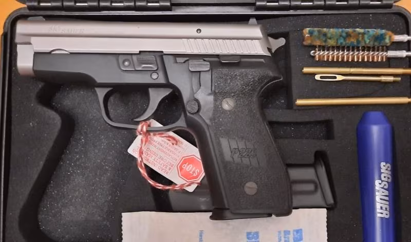EMEKLİ KAMU GÖREVLİSİNDEN SIFIR KUTUSUNDA SİG SAUER P 229 TABANCA
