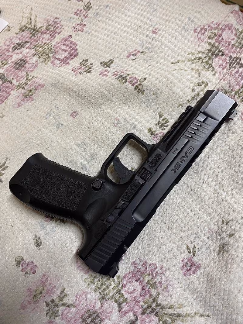 JANDARMA PERSONELİNDEN Canik TP9 SFX